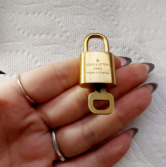 Authentic Louis Vuitton Lock & Key - Picture 5 of 8